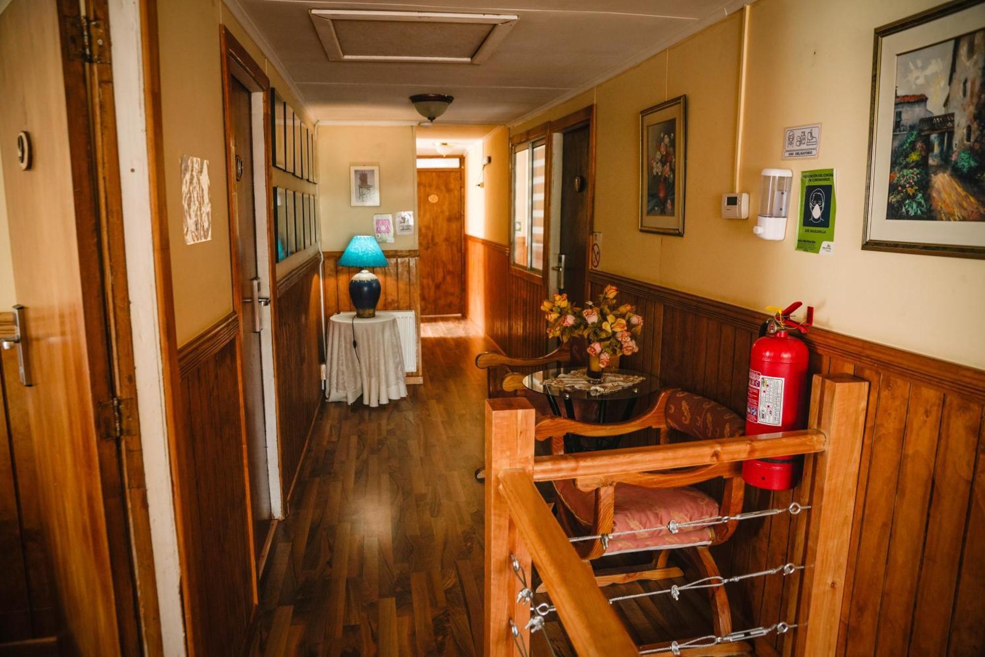 Hostal Hielo Sur Punta Arenas Exterior photo