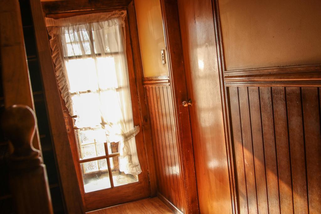 Hostal Hielo Sur Punta Arenas Exterior photo