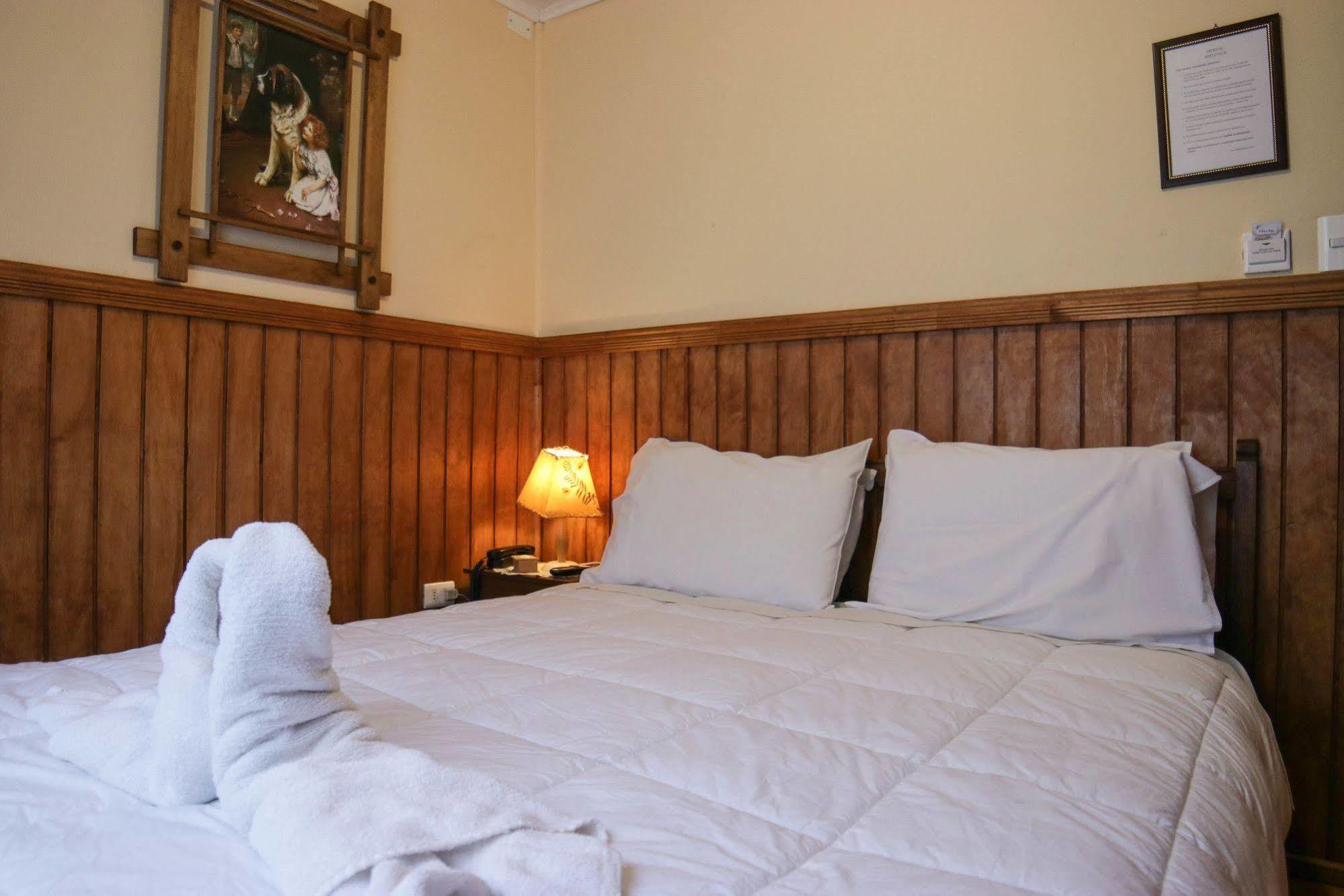 Hostal Hielo Sur Punta Arenas Exterior photo